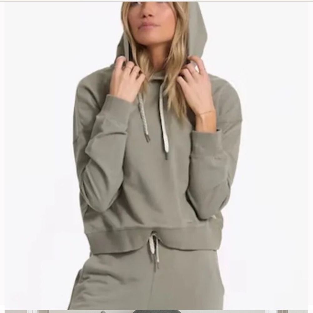 Vuori Laguna Hoodie Sweater Women’s Small Sage Green Relaxed Pullover VW271 S
